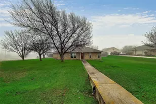 228 Prairie View Ln, Red Oak, TX 75154 - Photo 1