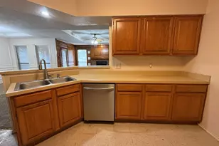 816 Summit Dr, DeSoto, TX 75115 - Photo 10