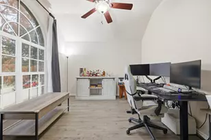 2122 Trickling Creek Dr, Garland, TX 75041 - Photo 32