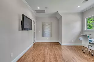 6811 Deloache Ave, Dallas, TX 75225 - Photo 24