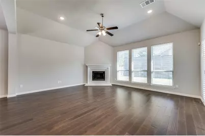 4720 Bonfire Way, Little Elm, TX 76227 - Photo 6