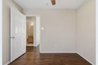 216 W Glen Meadow Drive, Glenn Heights, TX 75154 - Photo 18