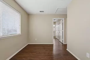 216 W Glen Meadow Dr, Glenn Heights, TX 75154 - Photo 16