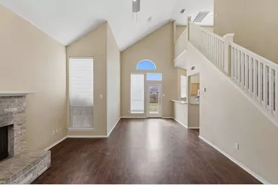 216 W Glen Meadow Drive, Glenn Heights, TX 75154 - Photo 6