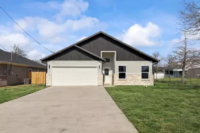 4106 Caddo Street, Greenville, TX 75401 - Photo 1