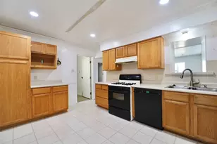 1914 Del Oak Dr, Mesquite, TX 75149 - Photo 8