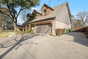 3538 Mercury Dr, Grapevine, TX 76051 - Photo 4