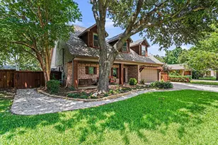 3538 Mercury Dr, Grapevine, TX 76051 - Photo 2