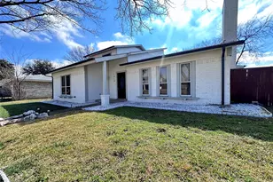 1818 Cripple Creek Dr, Garland, TX 75041 - Photo 2