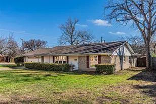 626 Kingston Dr, Irving, TX 75061 - Photo 2