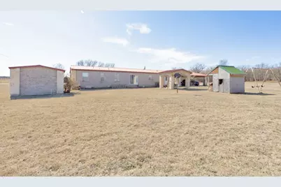 474 Hanging Tree Road, Bowie, TX 76230 - Photo 22