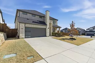 5613 Smt Crk Rd, Fort Worth, TX 76126 - Photo 2