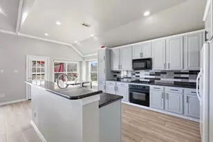 3825 Island Ct, Carrollton, TX 75007 - Photo 4