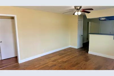 1102 Poindexter Avenue, Cleburne, TX 76033 - Photo 8