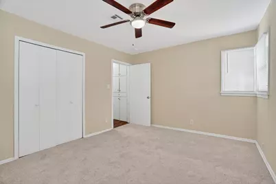 1102 Poindexter Avenue, Cleburne, TX 76033 - Photo 12