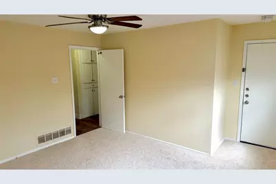 1102 Poindexter Avenue, Cleburne, TX 76033 - Photo 18