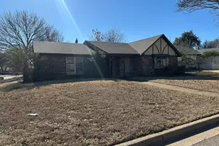 7294 Church Park Dr, Fort Worth, TX 76133 - Photo 1