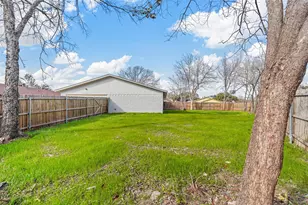 6202 Glenmoor Dr, Garland, TX 75043 - Photo 36