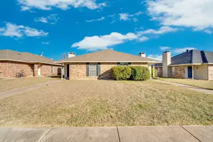 907 Potomac Dr, Lancaster, TX 75134 - Photo 1