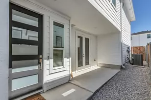 3456 Lake District Ln, Fort Worth, TX 76135 - Photo 4