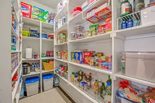 2040 Spieth St, Granbury, TX 76048 - Photo 14