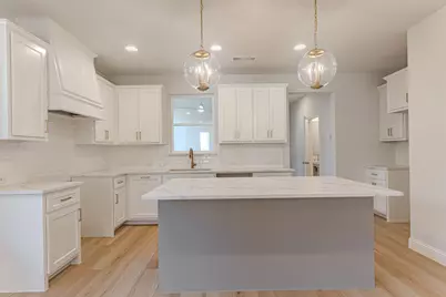 405 Athenia Drive, River Oaks, TX 76114 - Photo 10