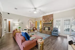 205 Buckingham Pl, Hewitt, TX 76643 - Photo 4