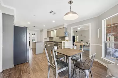 205 Buckingham Place, Hewitt, TX 76643 - Photo 8