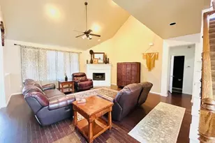 408 Fairway Bluff Dr, Wylie, TX 75098 - Photo 2