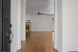 925 Saint George Ct, Keller, TX 76248 - Photo 2