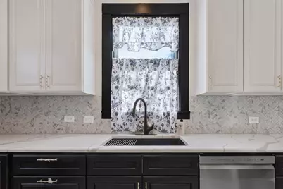 900 W 6th Street, McGregor, TX 76657 - Photo 18