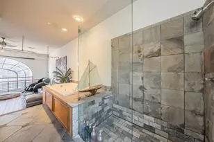 3911 Gilbert Ave, Dallas, TX 75219 - Photo 24