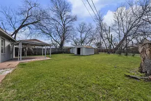 1112 E Mitchell St, Arlington, TX 76010 - Photo 30