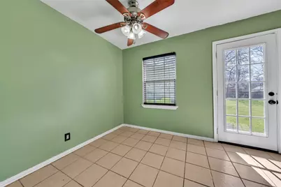 1112 E Mitchell Street, Arlington, TX 76010 - Photo 14