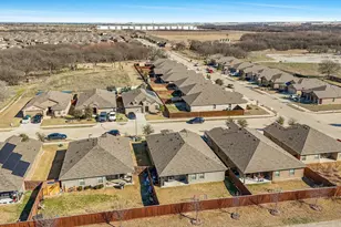 16409 Marinette Ct, Justin, TX 76247 - Photo 32