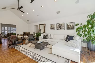 8615 Chadbourne Road, Dallas, TX 75209 - Photo 12