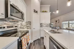 404 W Rochester St, Terrell, TX 75160 - Photo 6