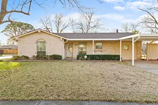 1349 Eastside Dr, Mesquite, TX 75149 - Photo 2