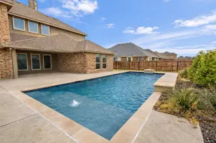 5601 Cornelia Ct, Midlothian, TX 76065 - Photo 2