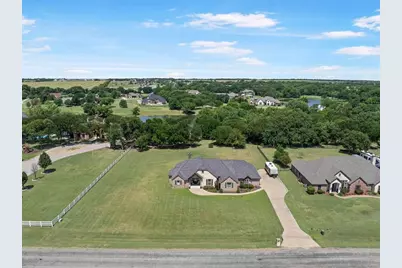 577 Hidden Lakes Boulevard, Gunter, TX 75058 - Photo 1