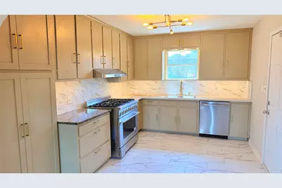 2816 Gardenia Street, Fort Worth, TX 76119 - Photo 6