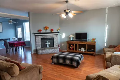 1025 Buffalo Springs Drive, Fort Worth, TX 76140 - Photo 2