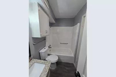 60 W Washington Street #208, Paris, TX 75460 - Photo 8