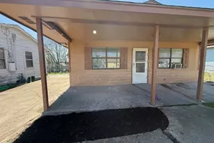 1605 E 10th Ave, Corsicana, TX 75110 - Photo 18