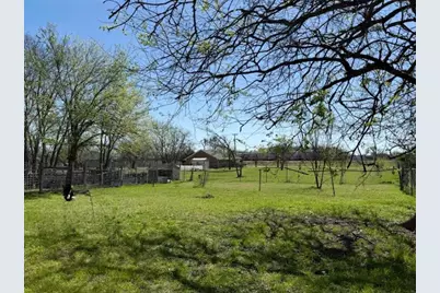 1605 E 10th Avenue, Corsicana, TX 75110 - Photo 18