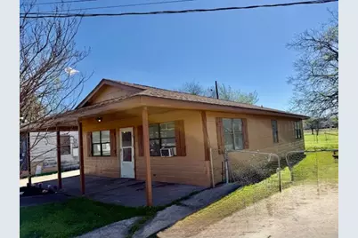 1605 E 10th Avenue, Corsicana, TX 75110 - Photo 8