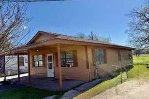 1605 E 10th Ave, Corsicana, TX 75110 - Photo 8