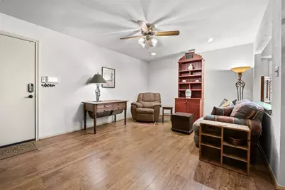 2042 Cologne Drive, Carrollton, TX 75007 - Photo 12