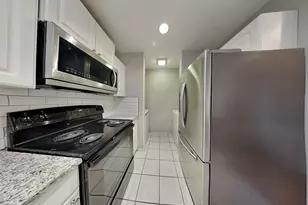 751 Meadowcreek Ct, Garland, TX 75043 - Photo 4