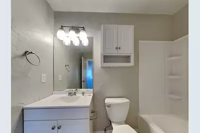 751 Meadowcreek Court, Garland, TX 75043 - Photo 20